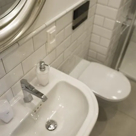 Aurora Apartament *